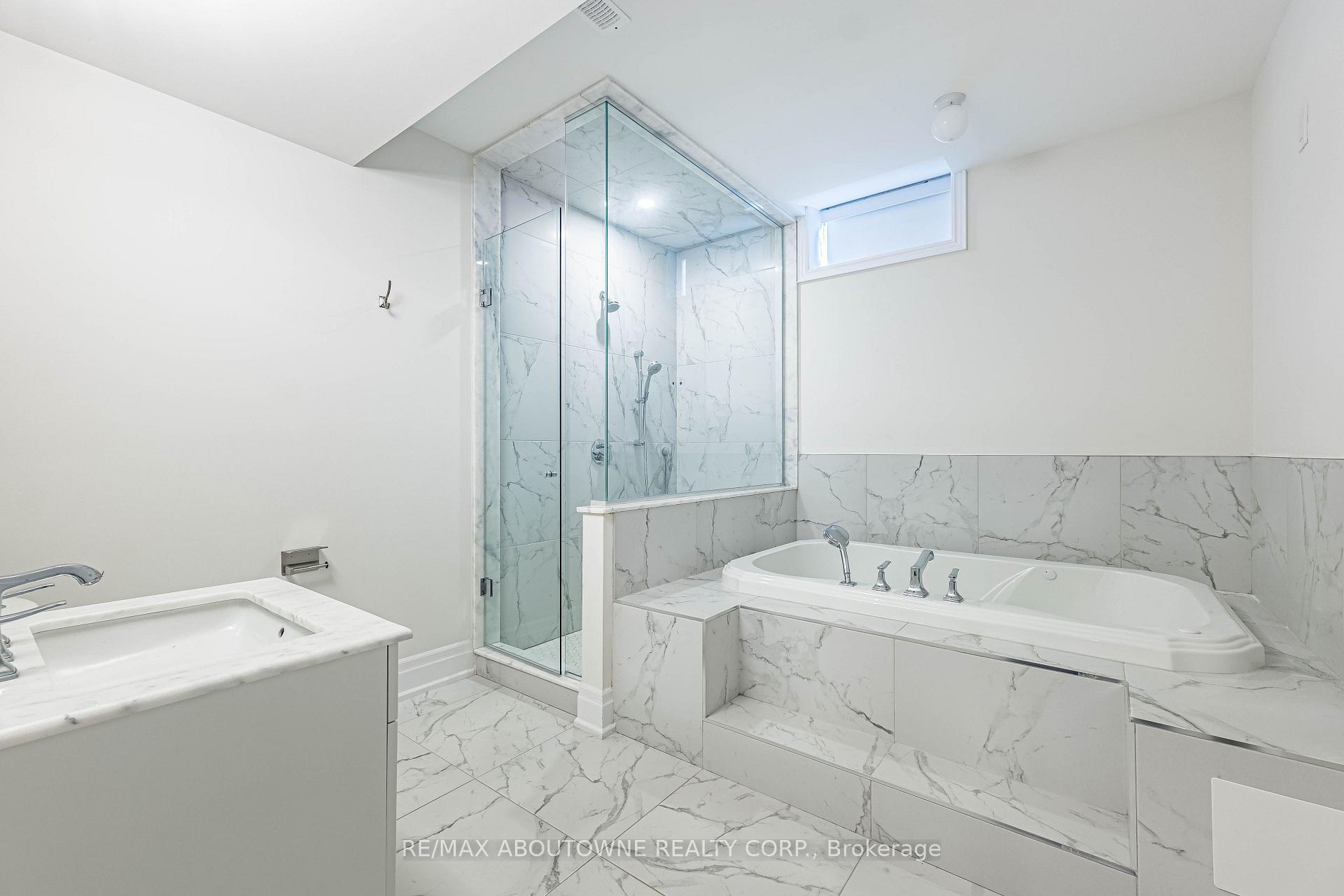 Photo 42 of 1217 Ironbridge Road, Oakville, Glen Abbey — HOMEH