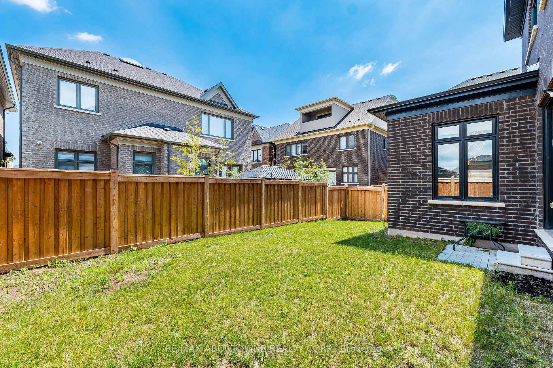 Photo 44 of 1217 Ironbridge Road, Oakville, Glen Abbey — HOMEH