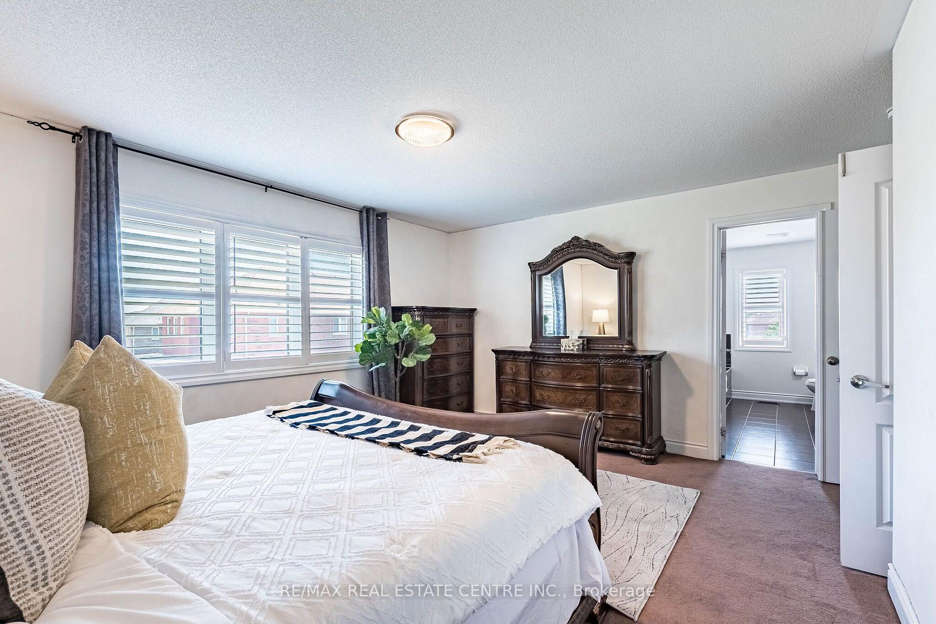 Photo 32 of 22 Red Ash Court, Brampton, Northwood Park — HOMEH