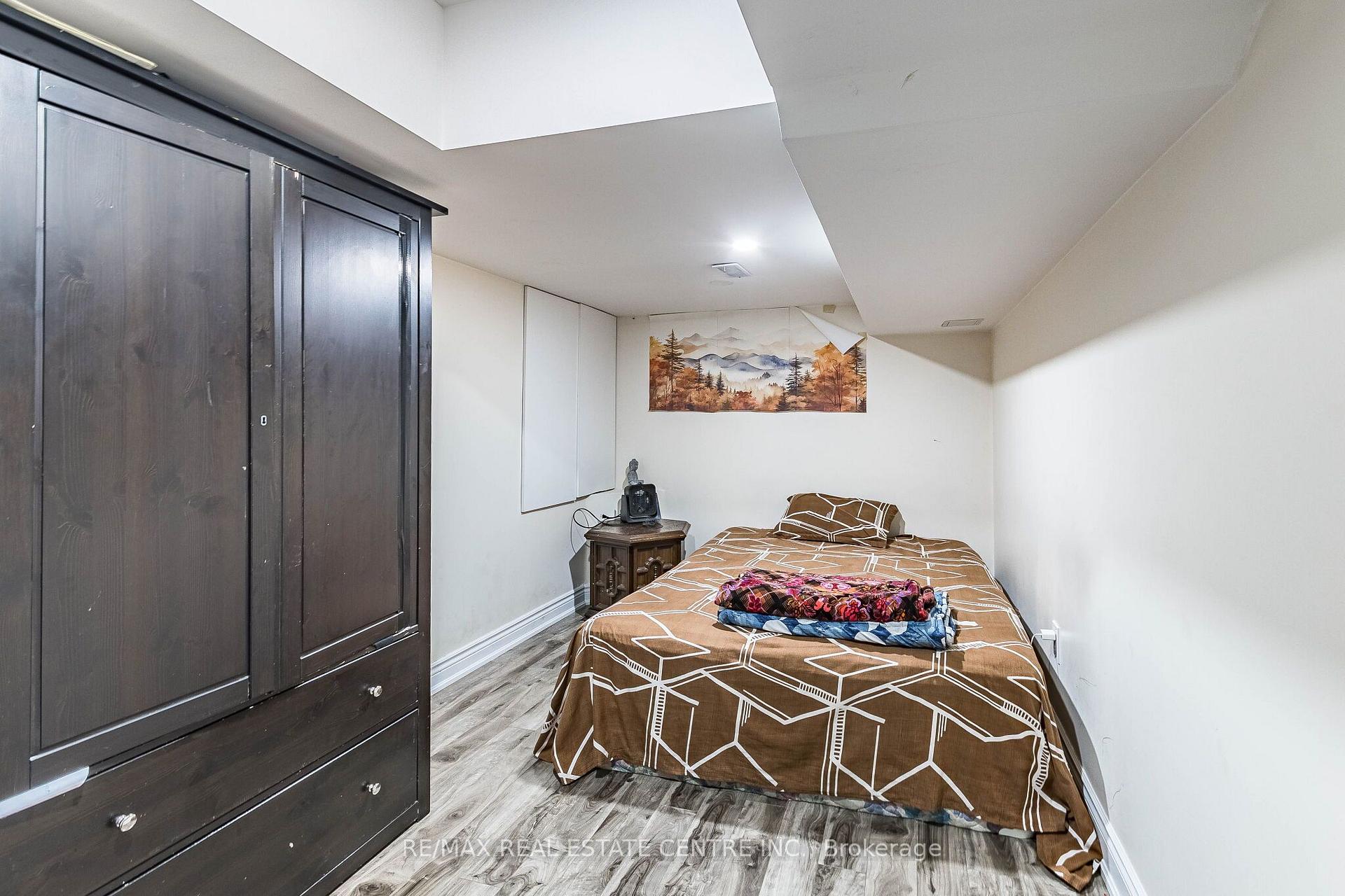 Photo 40 of 22 Red Ash Court, Brampton, Northwood Park — HOMEH