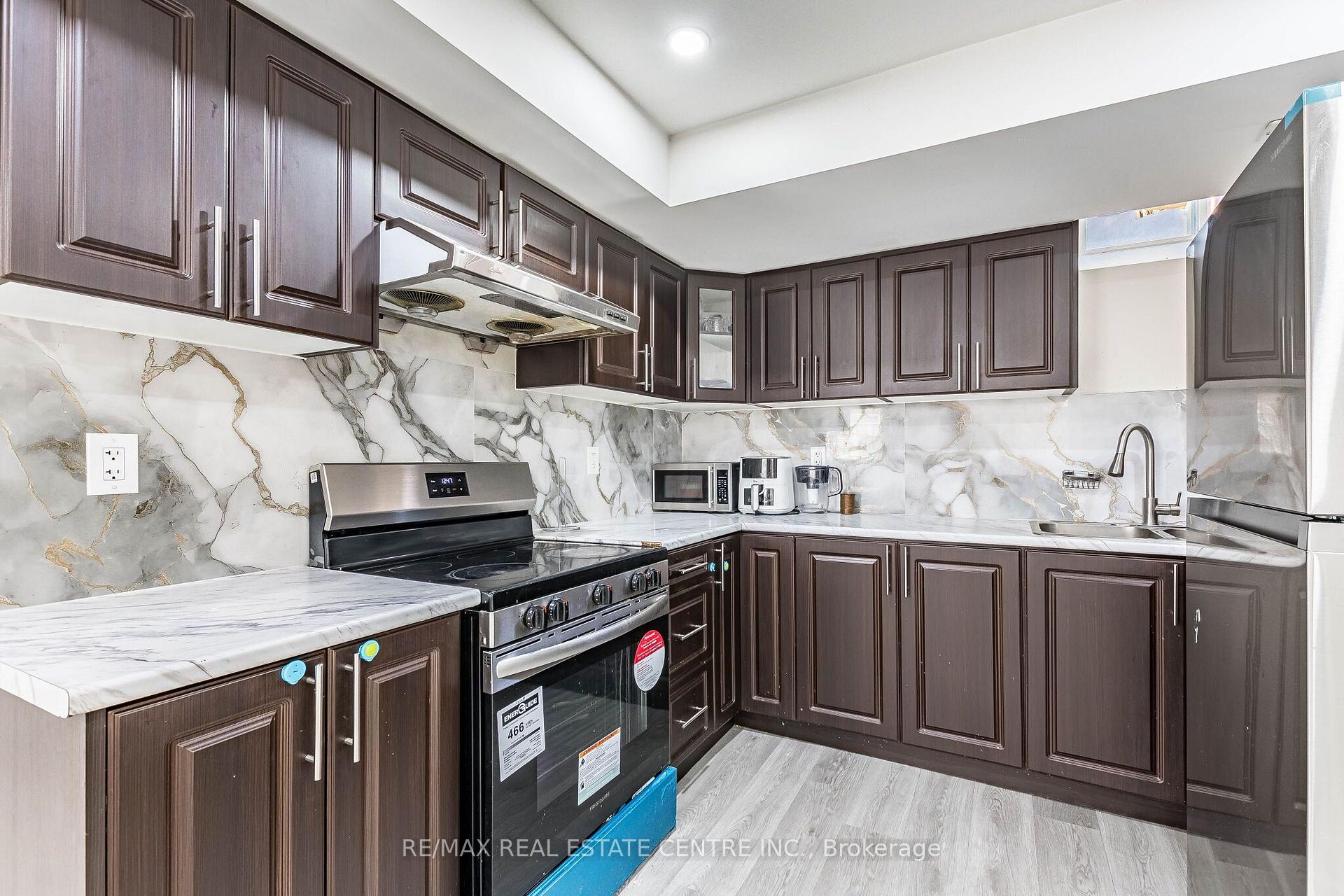 Photo 43 of 22 Red Ash Court, Brampton, Northwood Park — HOMEH