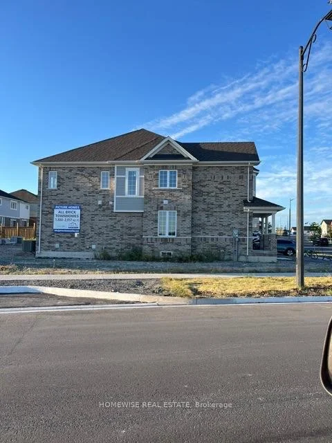 Photo 3 of 698 Latimer Way, Peterborough, Monaghan Ward 2 — HOMEH