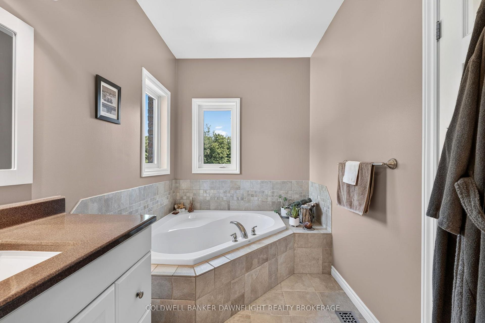 Photo 12 of 51 Snider Crescent, South Huron, Exeter — HOMEH