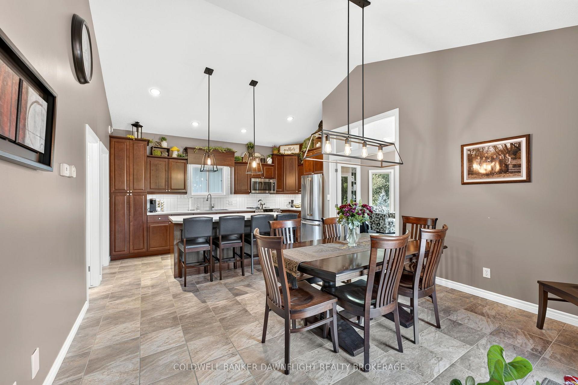 Photo 17 of 51 Snider Crescent, South Huron, Exeter — HOMEH