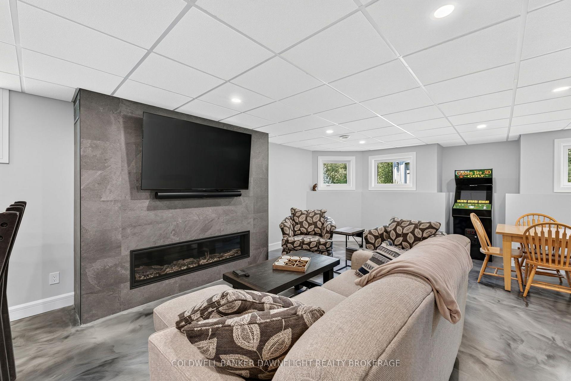Photo 29 of 51 Snider Crescent, South Huron, Exeter — HOMEH