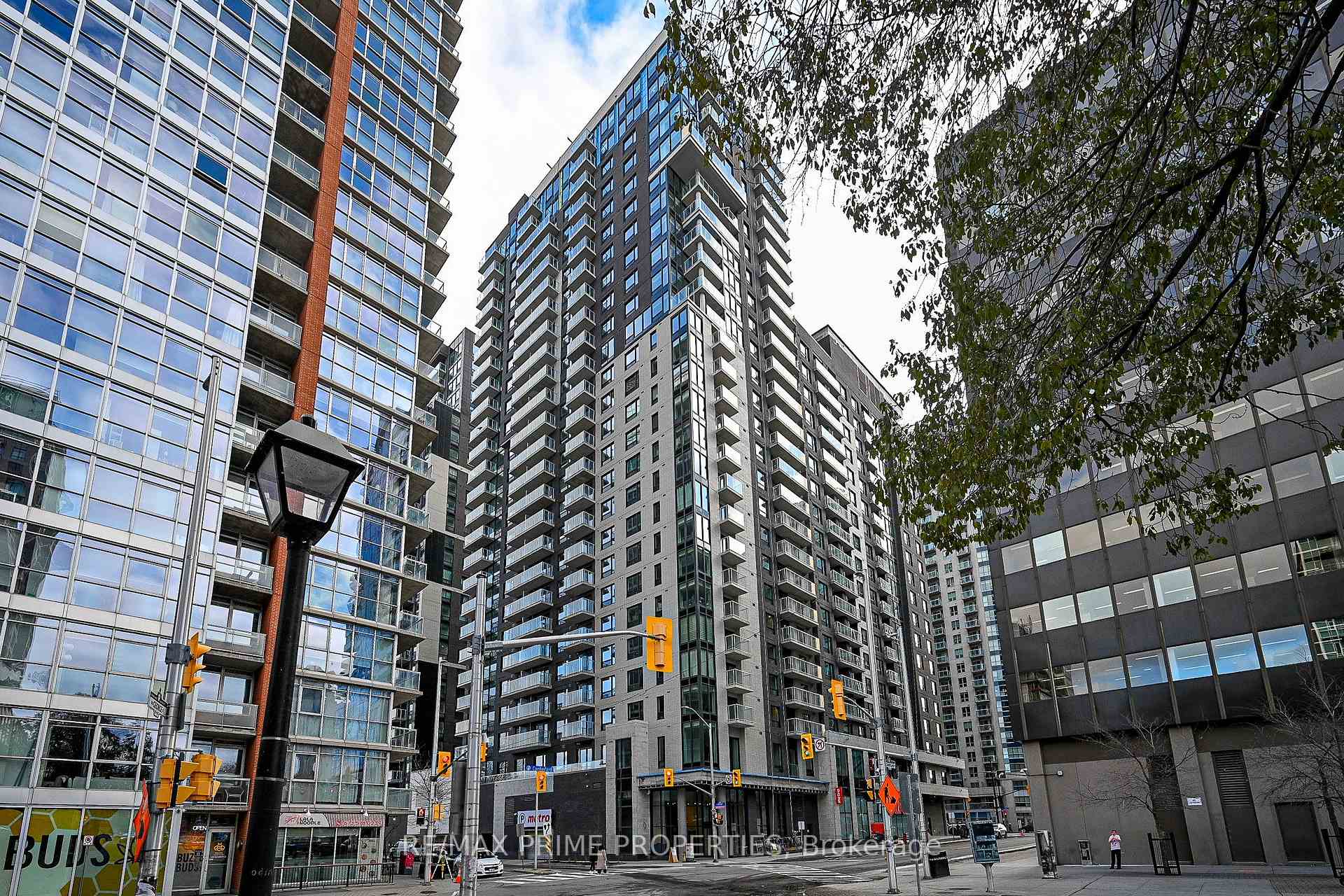 Front of Unit 508, 180 George Street
