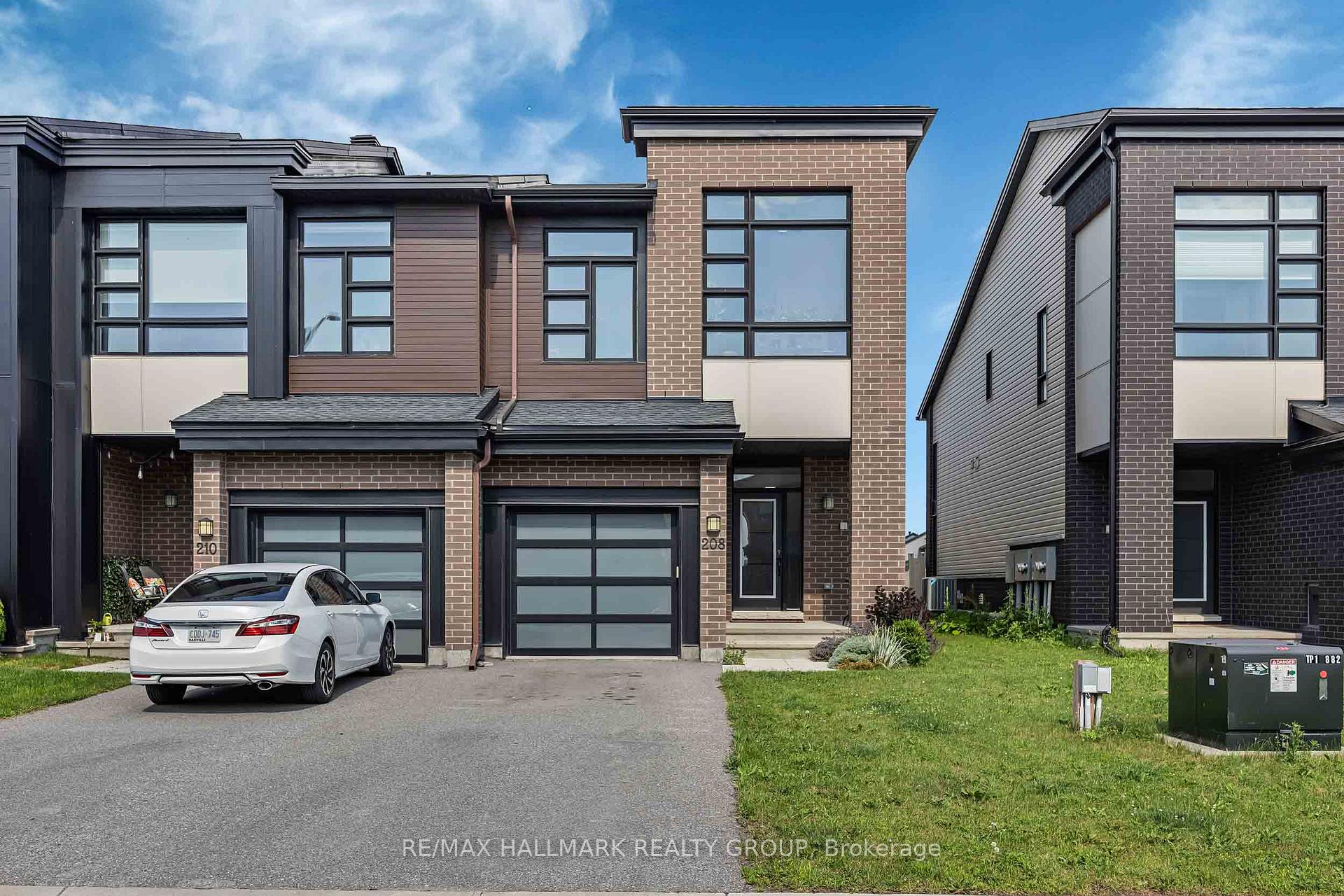 Photo 1 of 208 Big Dipper Street E, Ottawa, Riverside South/Gloucester Glen — HOMEH