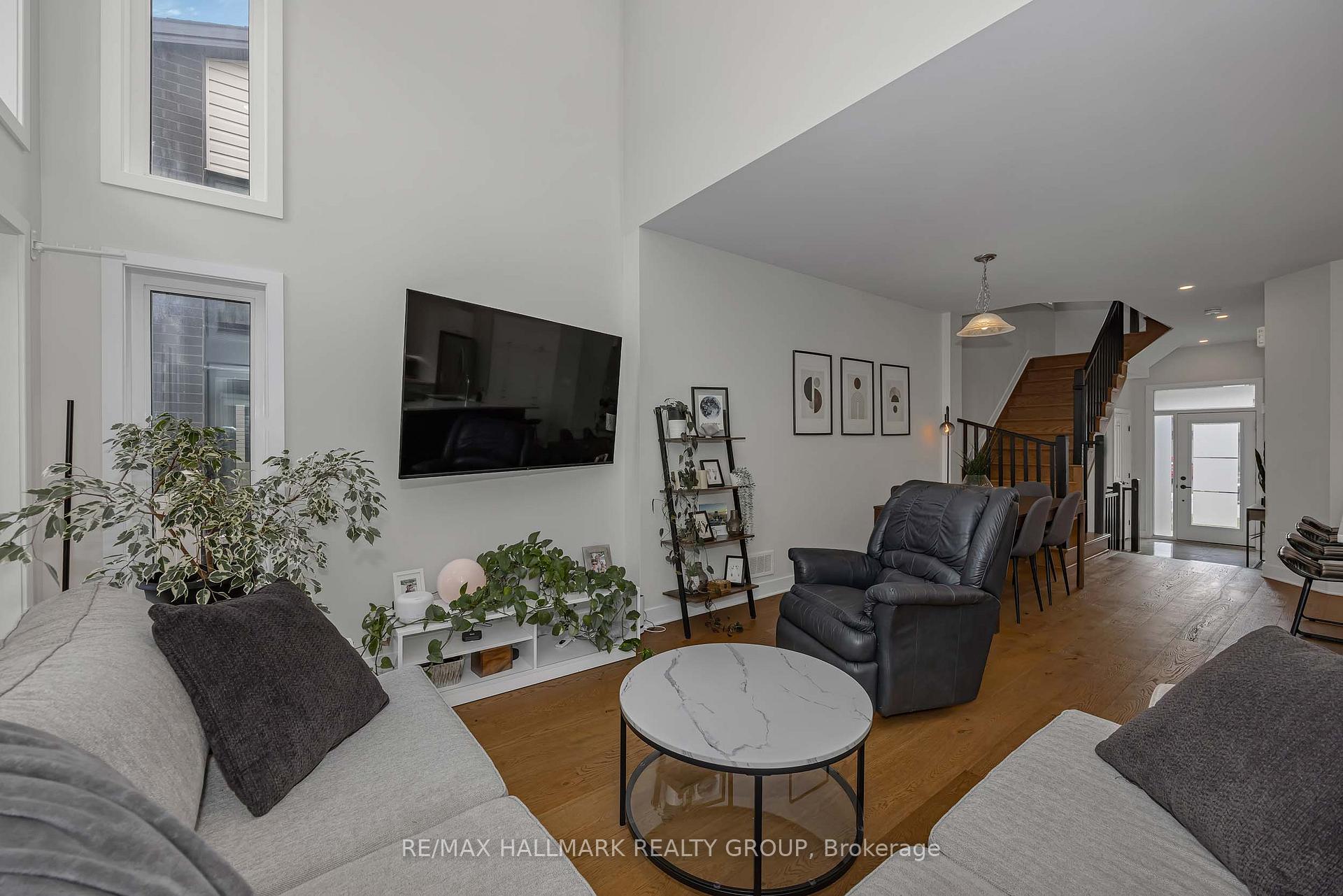 Photo 18 of 208 Big Dipper Street E, Ottawa, Riverside South/Gloucester Glen — HOMEH