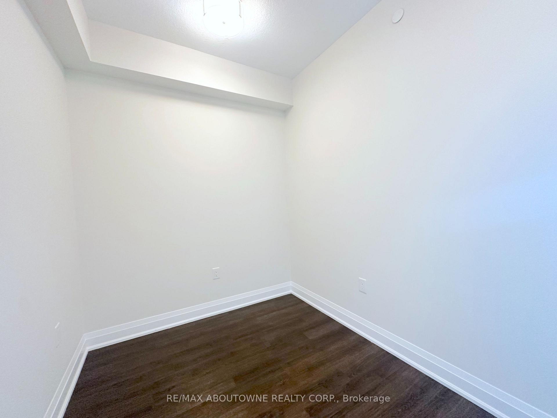 Photo 7 of Unit 411, 2333 Taunton Road, Oakville, River Oaks — HOMEH
