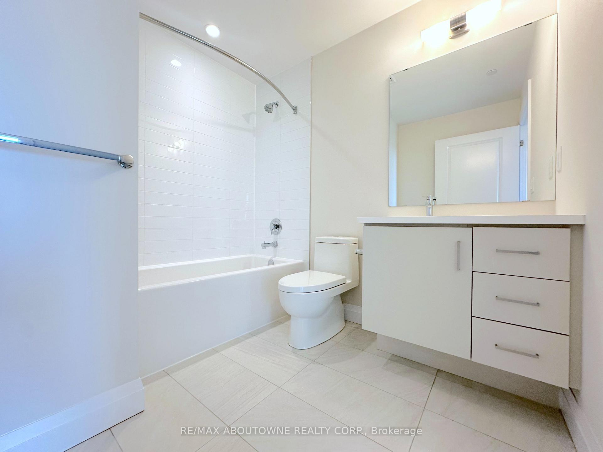 Photo 8 of Unit 411, 2333 Taunton Road, Oakville, River Oaks — HOMEH