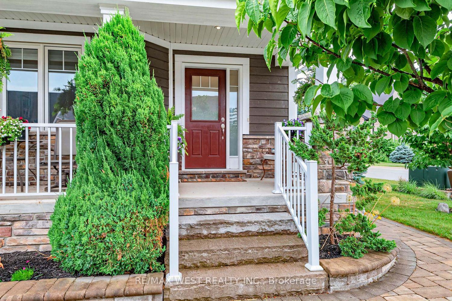 Photo 2 of 113 Dory Row, Blue Mountains — HOMEH