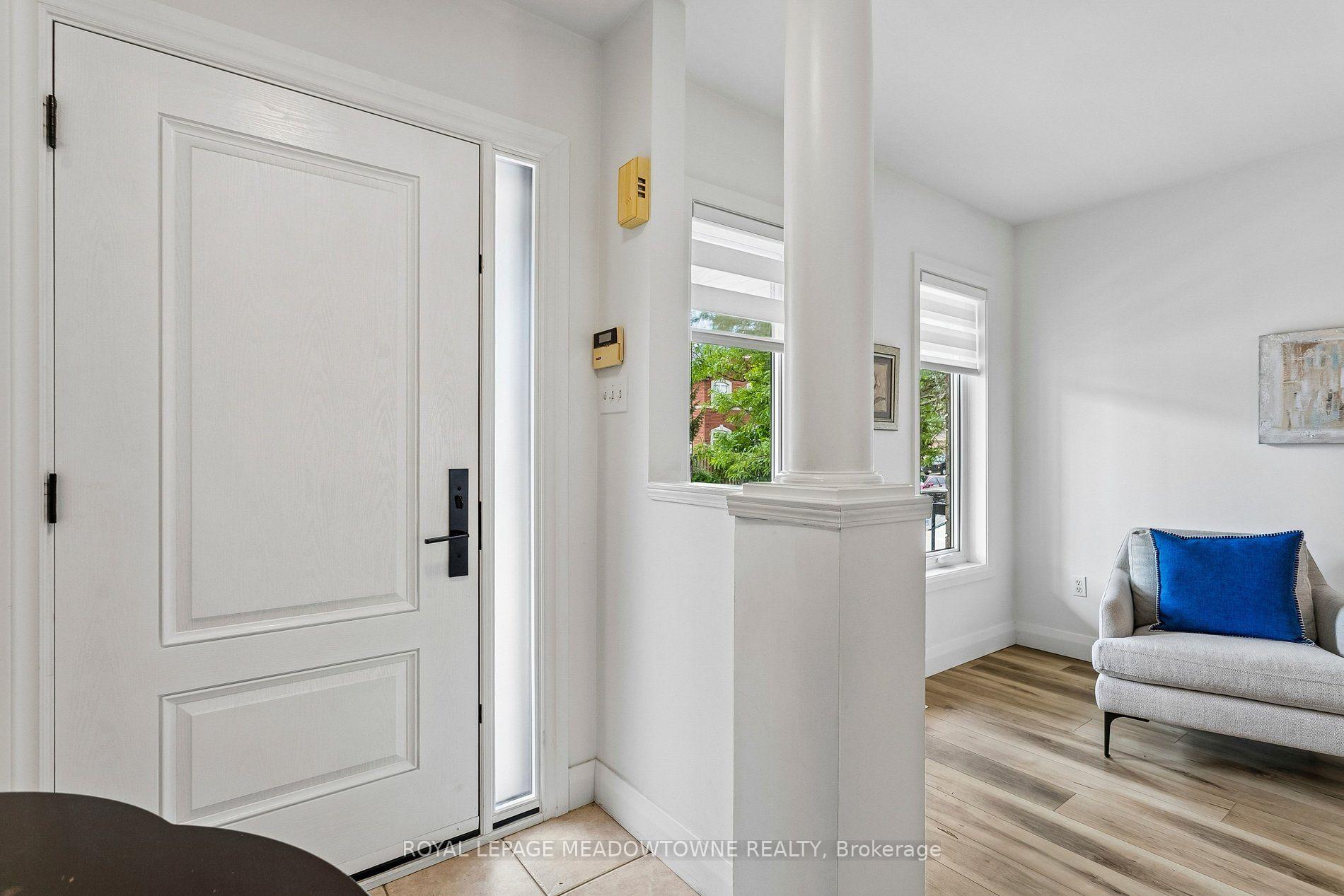 Photo 5 of 3893 Barley Trail, Mississauga, Churchill Meadows — HOMEH