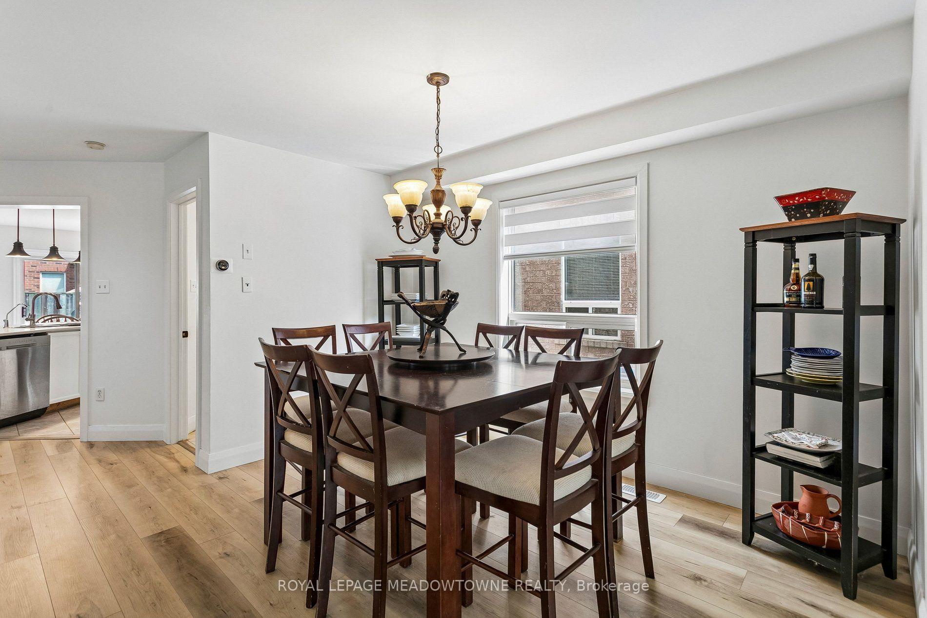 Photo 10 of 3893 Barley Trail, Mississauga, Churchill Meadows — HOMEH