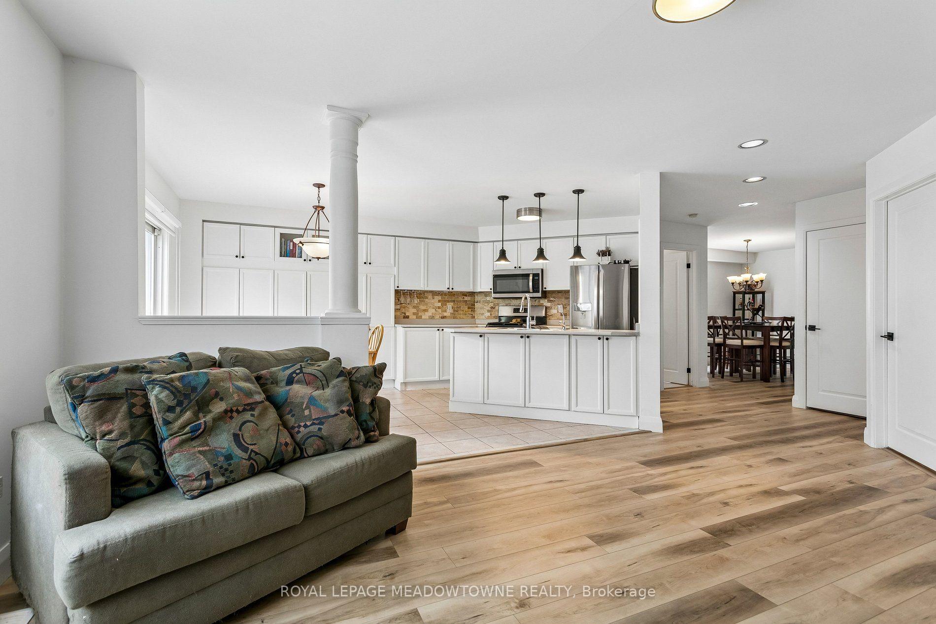 Photo 14 of 3893 Barley Trail, Mississauga, Churchill Meadows — HOMEH