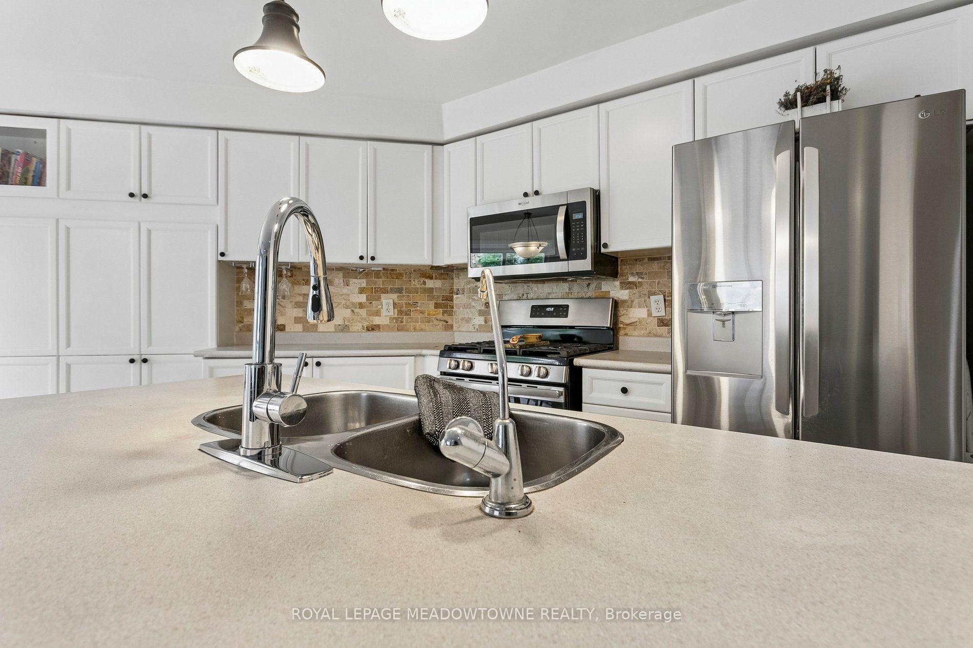 Photo 19 of 3893 Barley Trail, Mississauga, Churchill Meadows — HOMEH