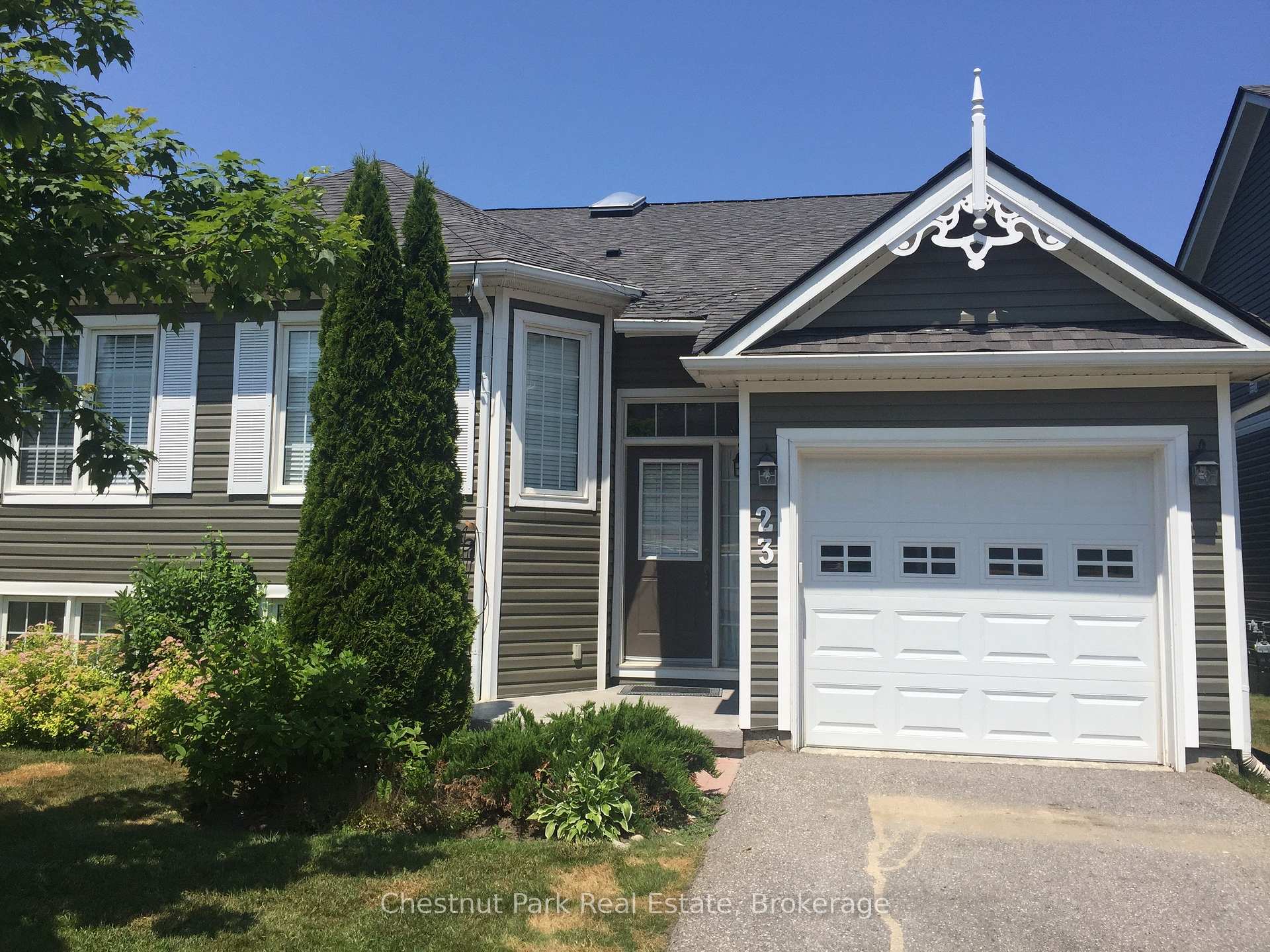 Photo 1 of 23 Green Briar Drive, Collingwood — HOMEH