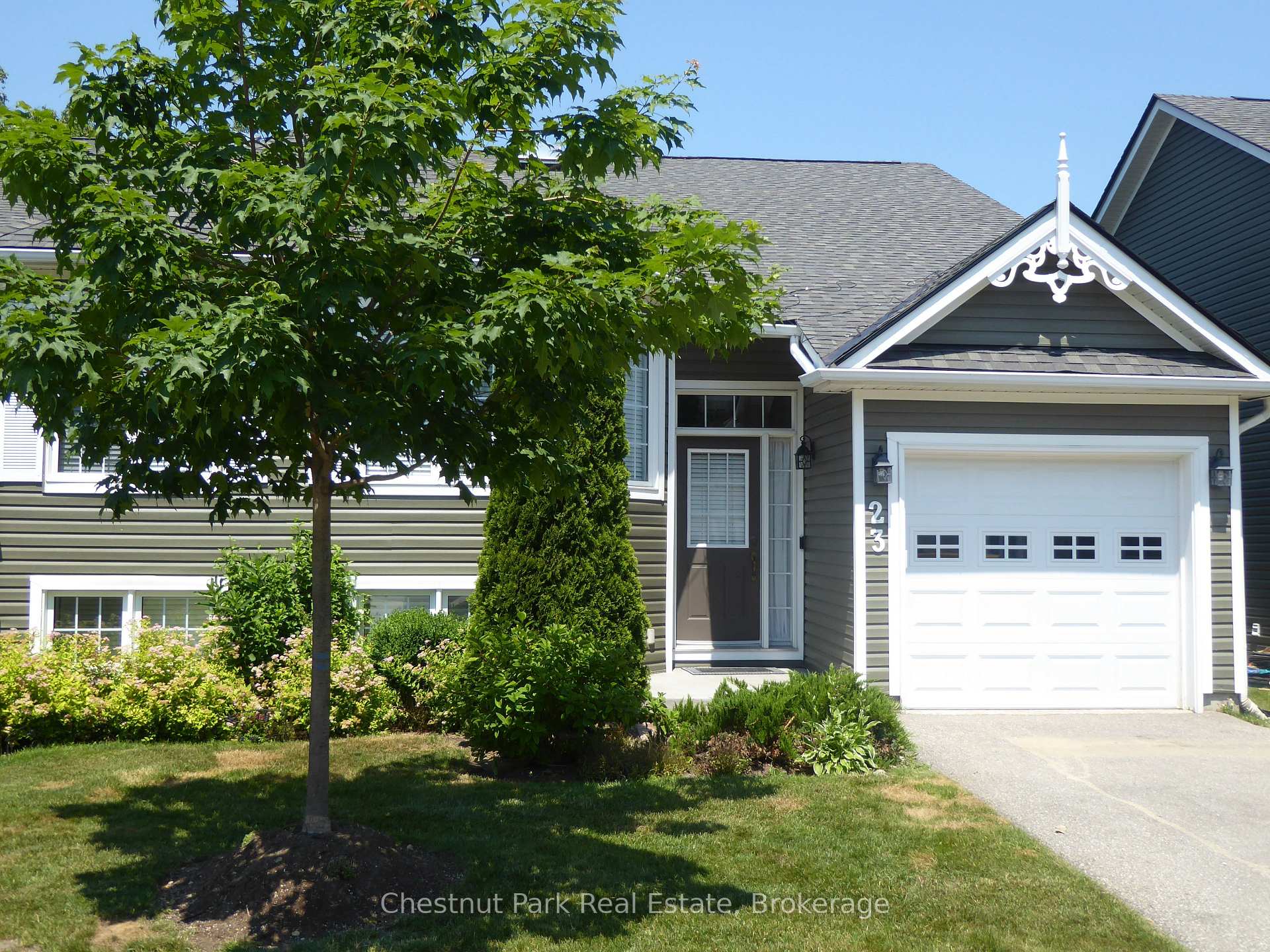 Photo 6 of 23 Green Briar Drive, Collingwood — HOMEH