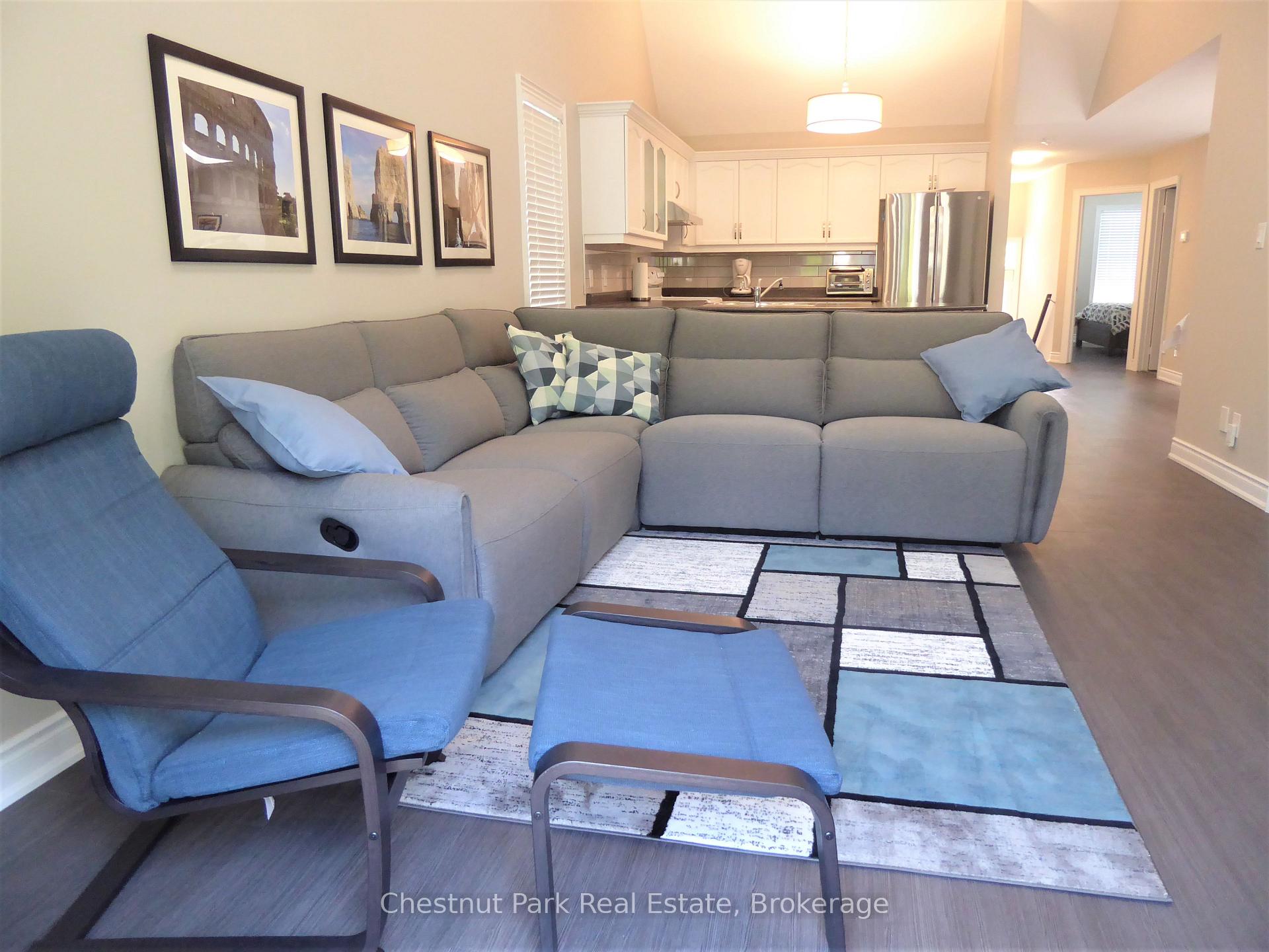 Photo 17 of 23 Green Briar Drive, Collingwood — HOMEH