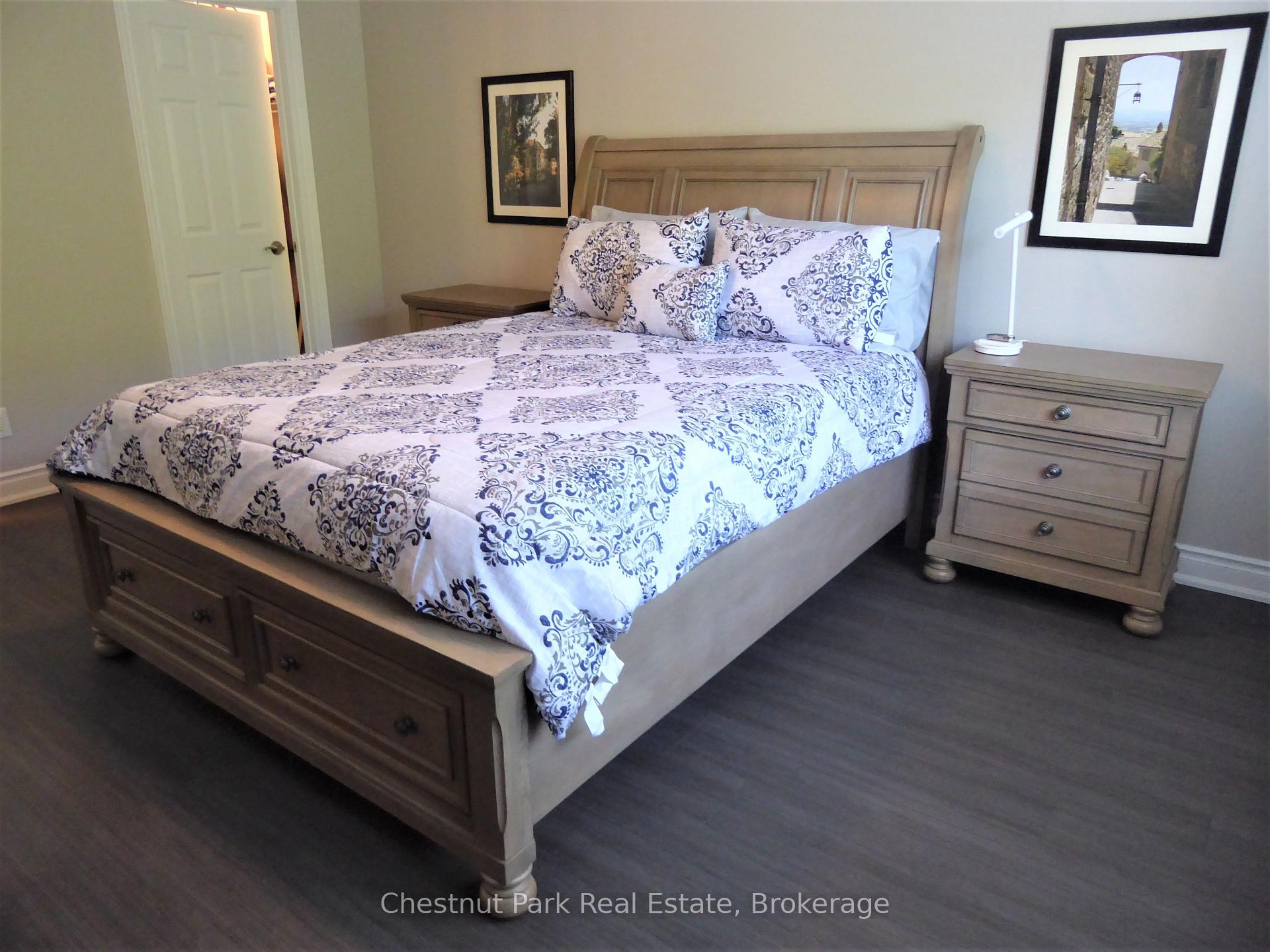 Photo 19 of 23 Green Briar Drive, Collingwood — HOMEH