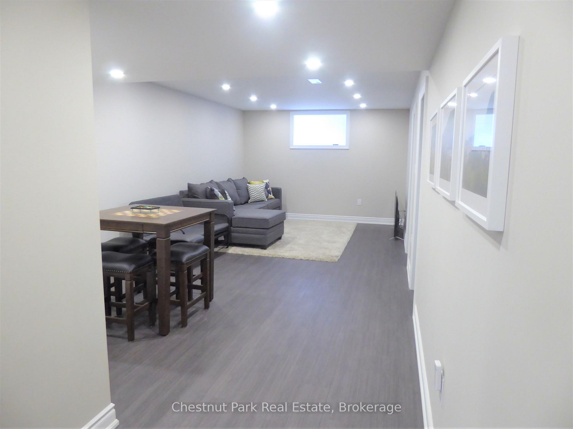 Photo 27 of 23 Green Briar Drive, Collingwood — HOMEH