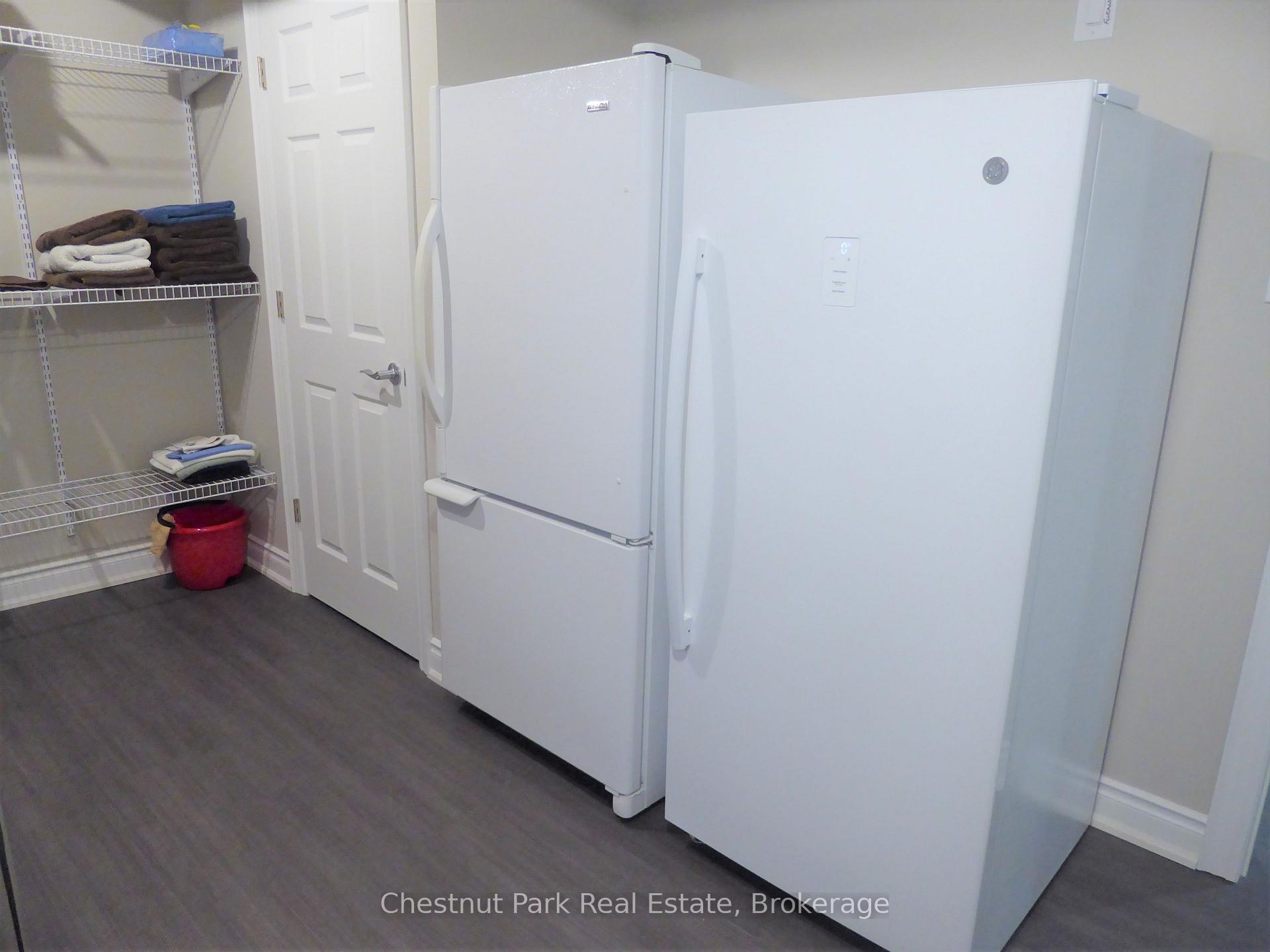 Photo 32 of 23 Green Briar Drive, Collingwood — HOMEH
