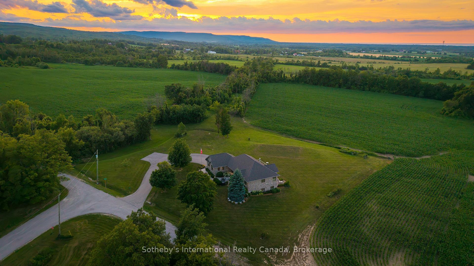 Photo 49 of 46 Sydenham Trail E, Clearview, Rural Clearview — HOMEH