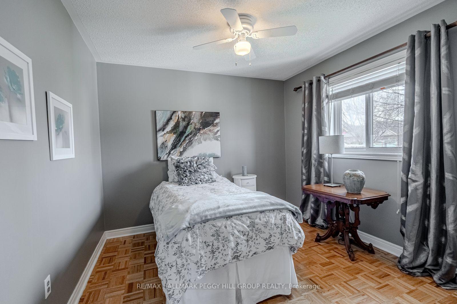 Photo 10 of 1 Valley View Court, Barrie, Bayshore — HOMEH