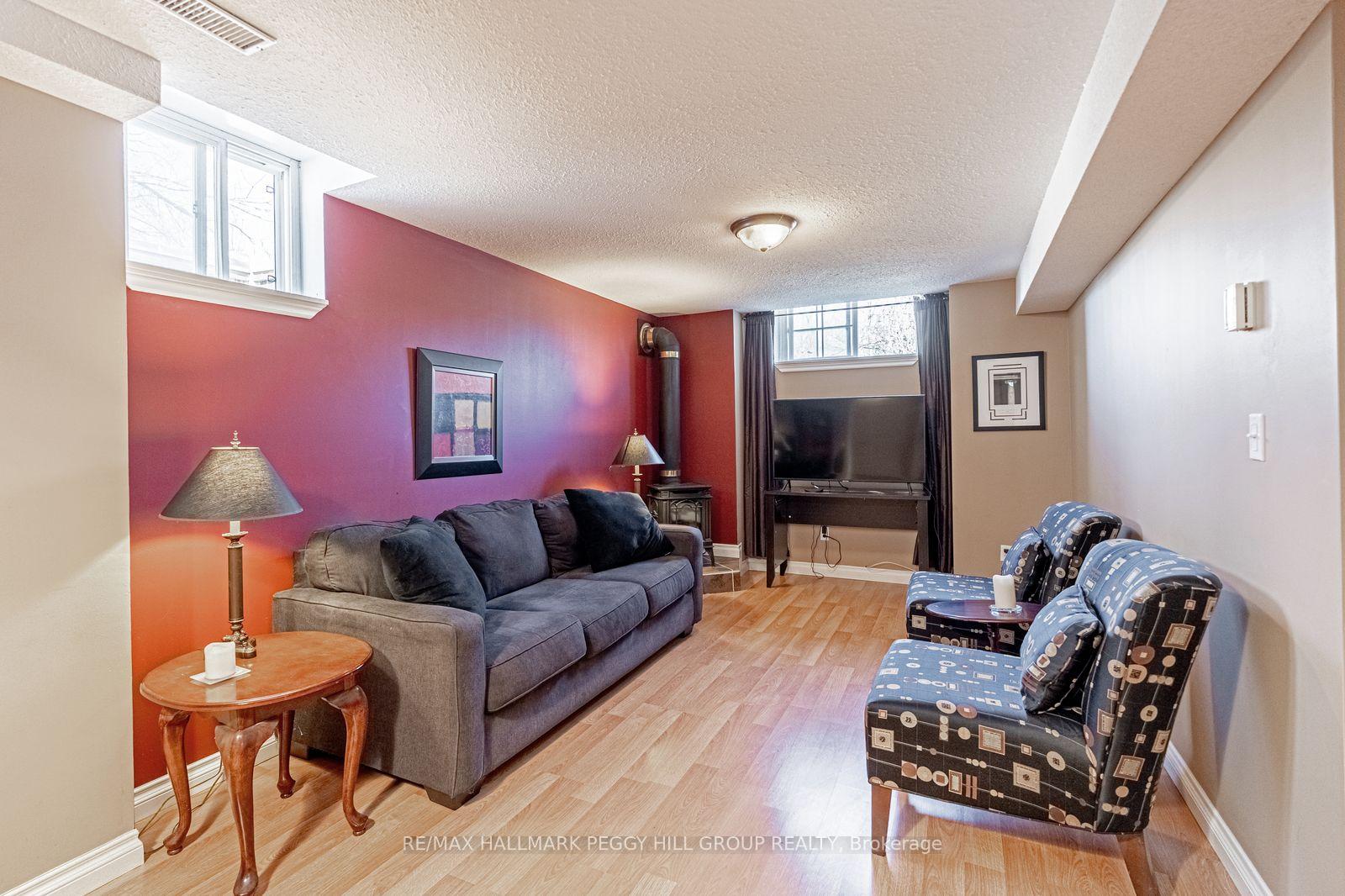 Photo 13 of 1 Valley View Court, Barrie, Bayshore — HOMEH
