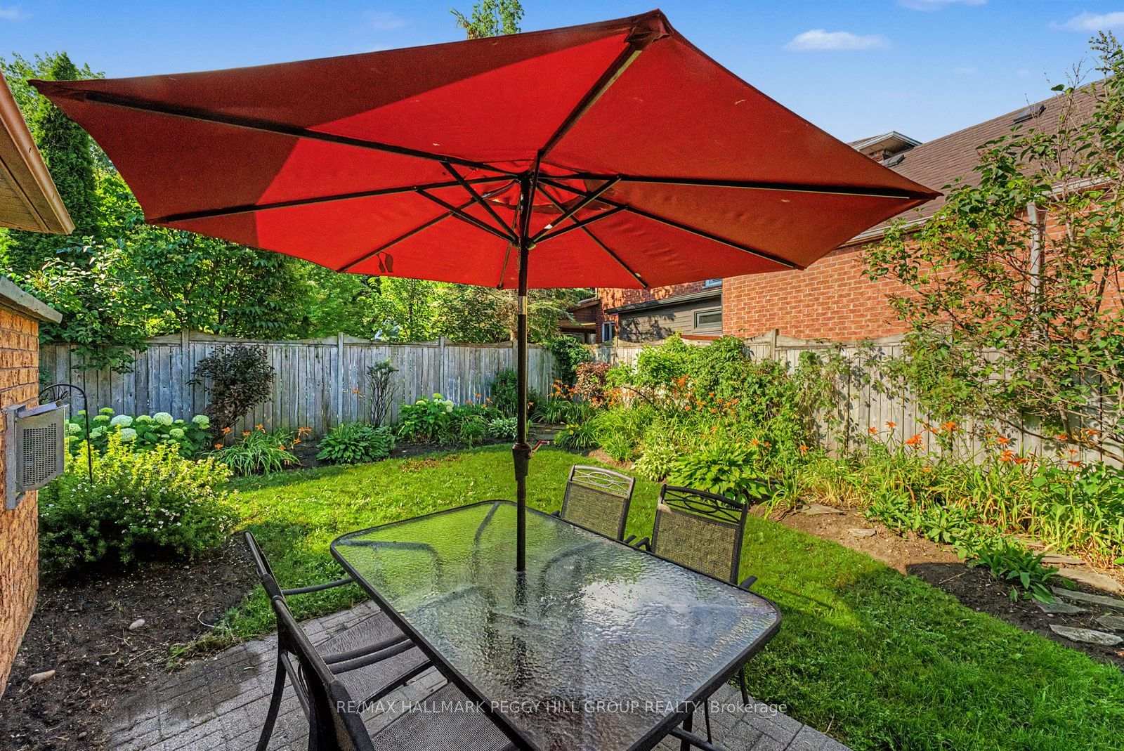Photo 21 of 1 Valley View Court, Barrie, Bayshore — HOMEH