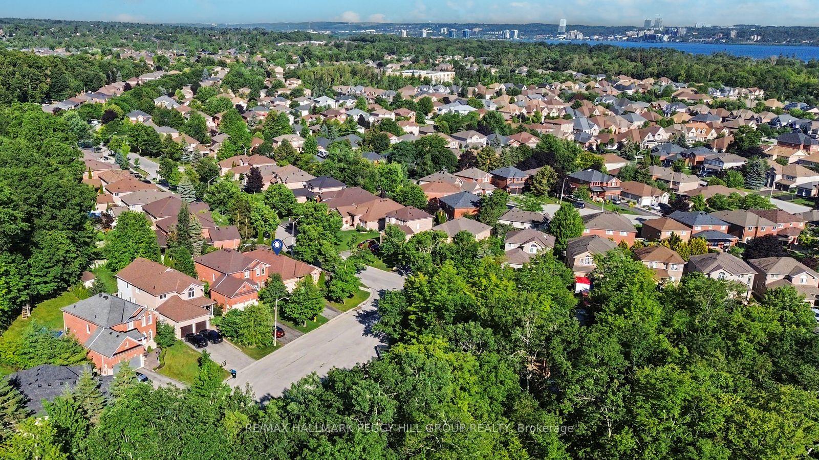 Photo 23 of 1 Valley View Court, Barrie, Bayshore — HOMEH