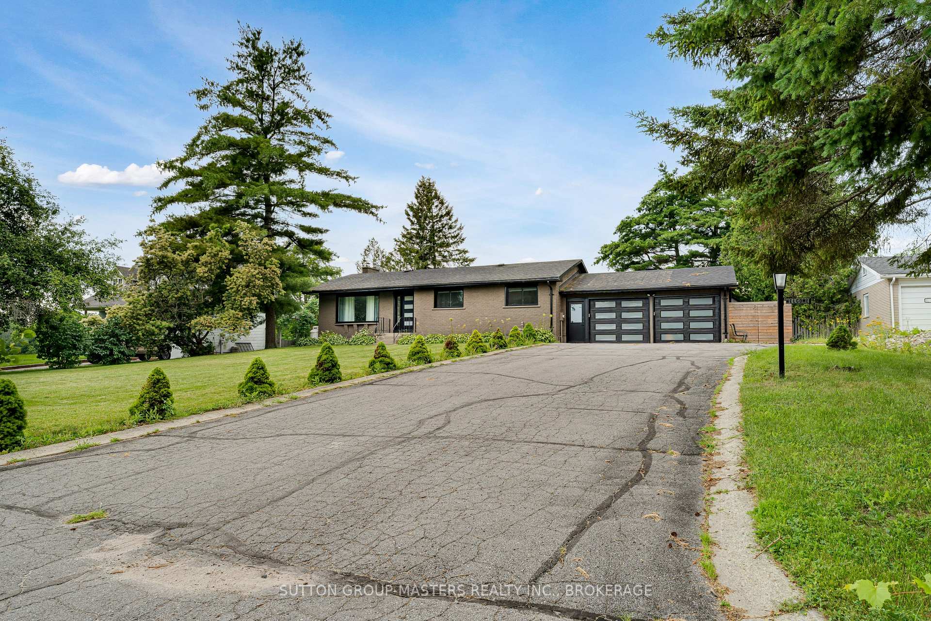 Photo 3 of 1611 Sunnyside Road, Kingston, City North of 401 — HOMEH