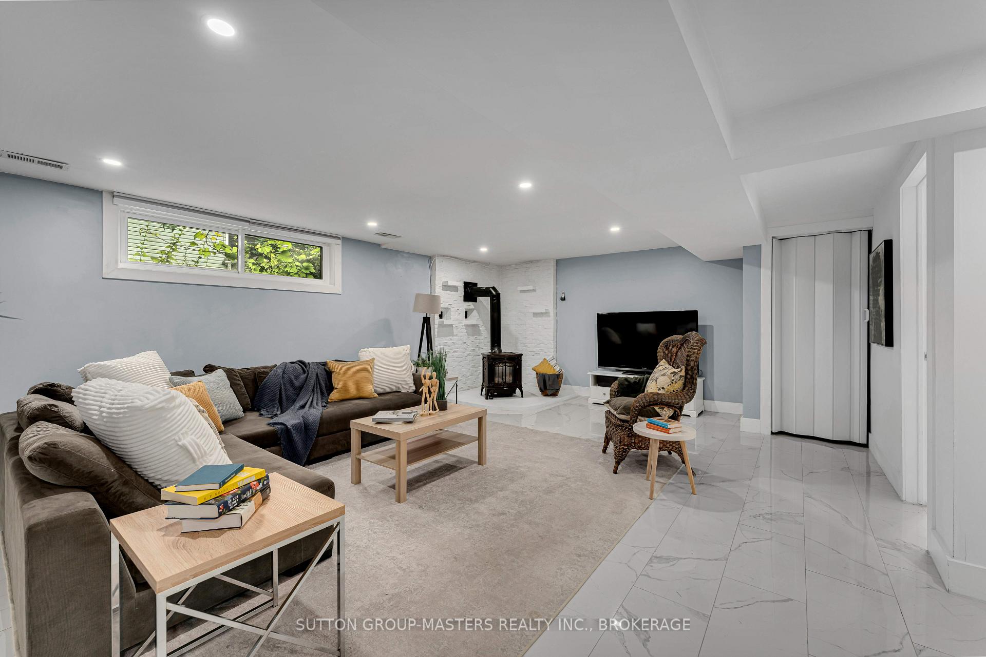 Photo 28 of 1611 Sunnyside Road, Kingston, City North of 401 — HOMEH
