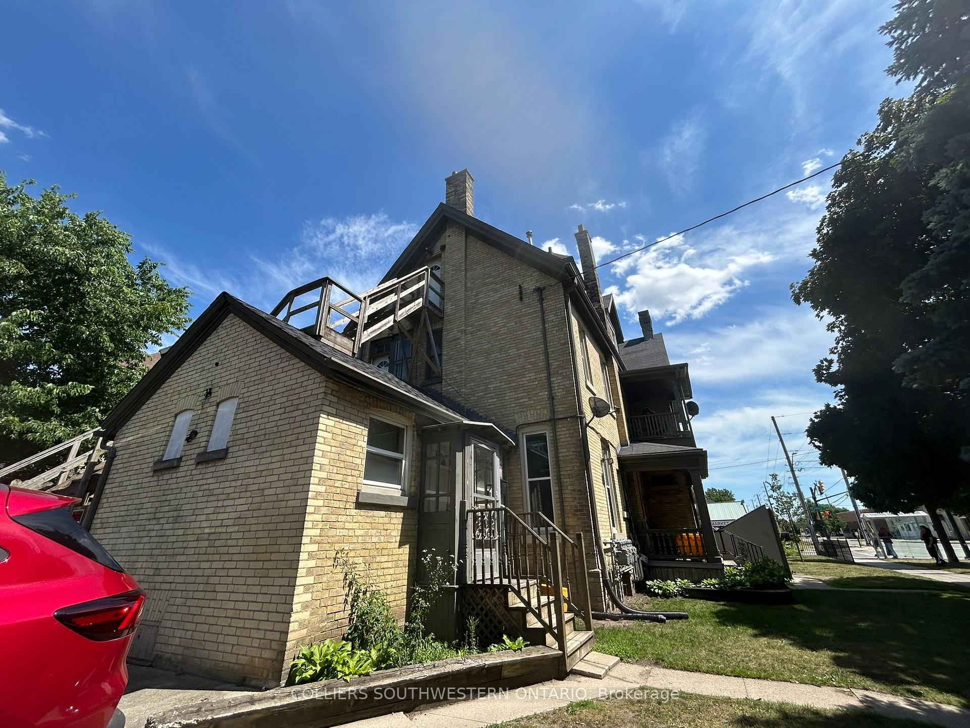Photo 3 of 542 Dundas Street, London, East F — HOMEH