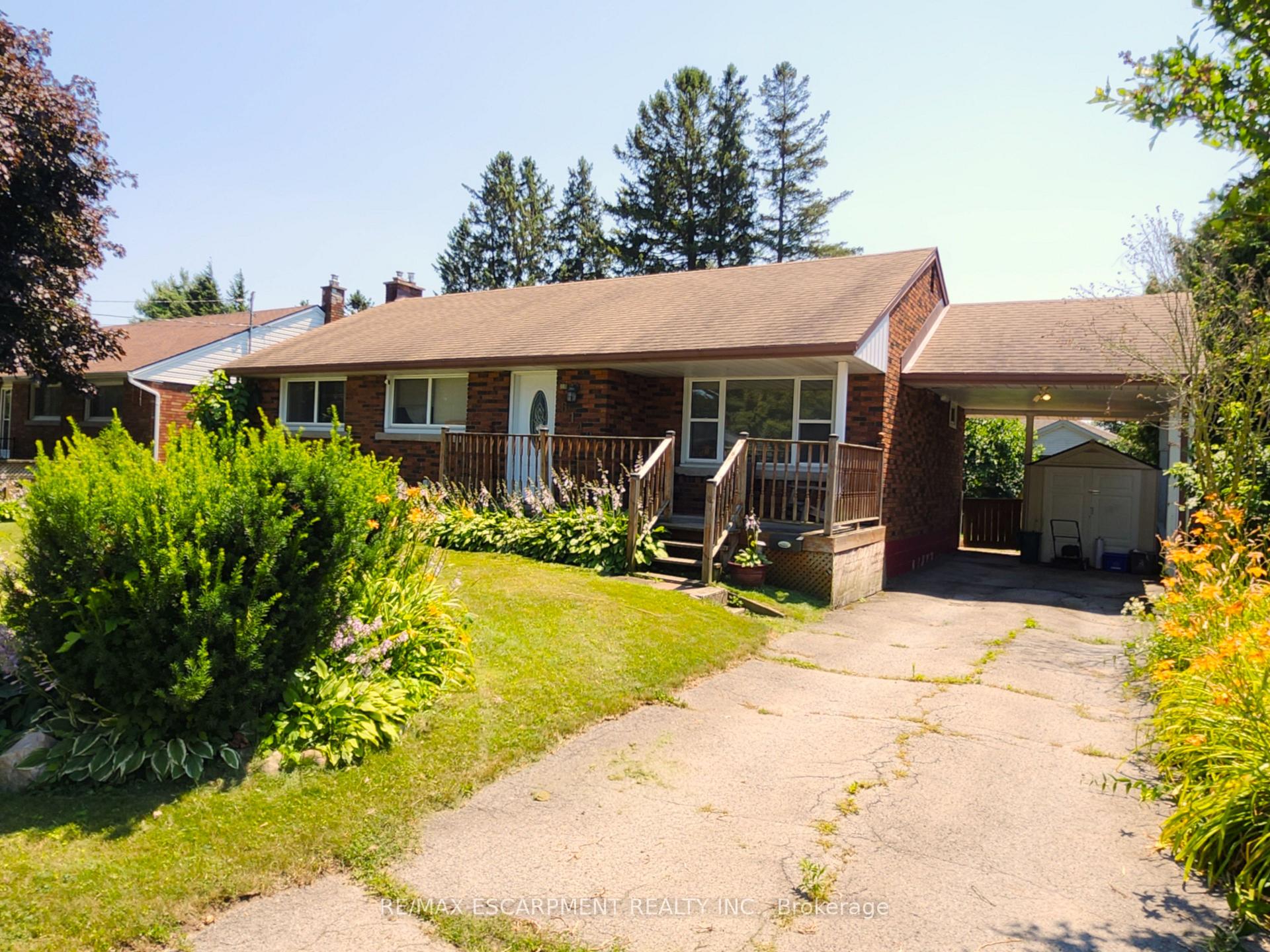 Photo 2 of 6142 Scott Street, Niagara Falls, Cherrywood — HOMEH