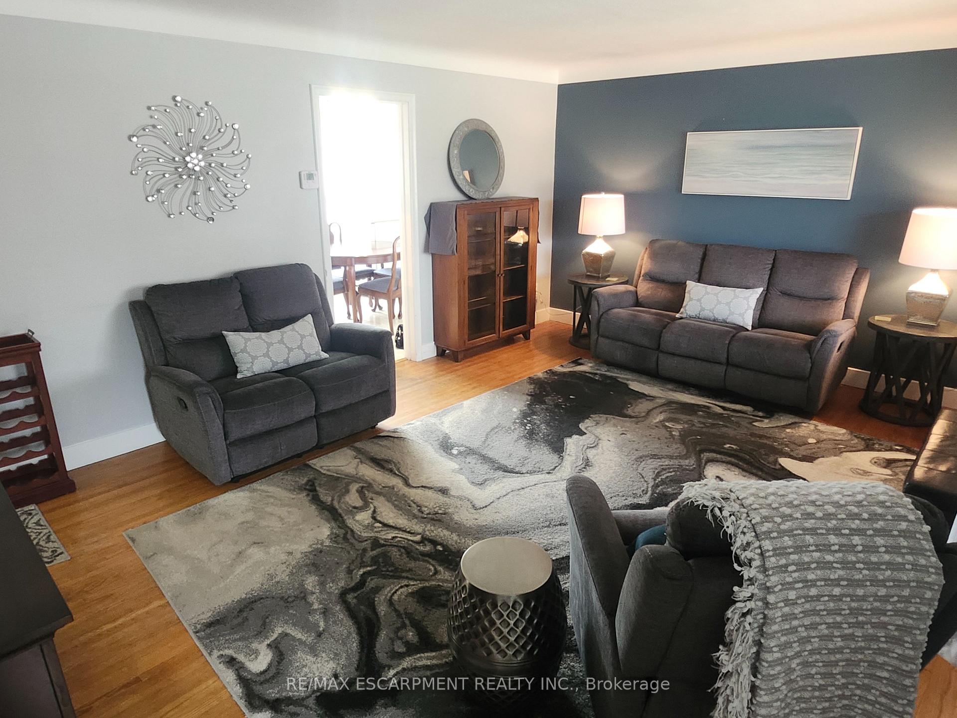 Photo 5 of 6142 Scott Street, Niagara Falls, Cherrywood — HOMEH