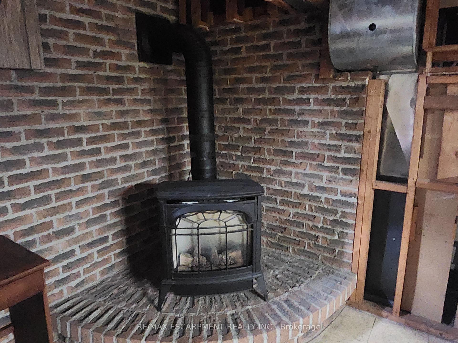 Photo 21 of 6142 Scott Street, Niagara Falls, Cherrywood — HOMEH