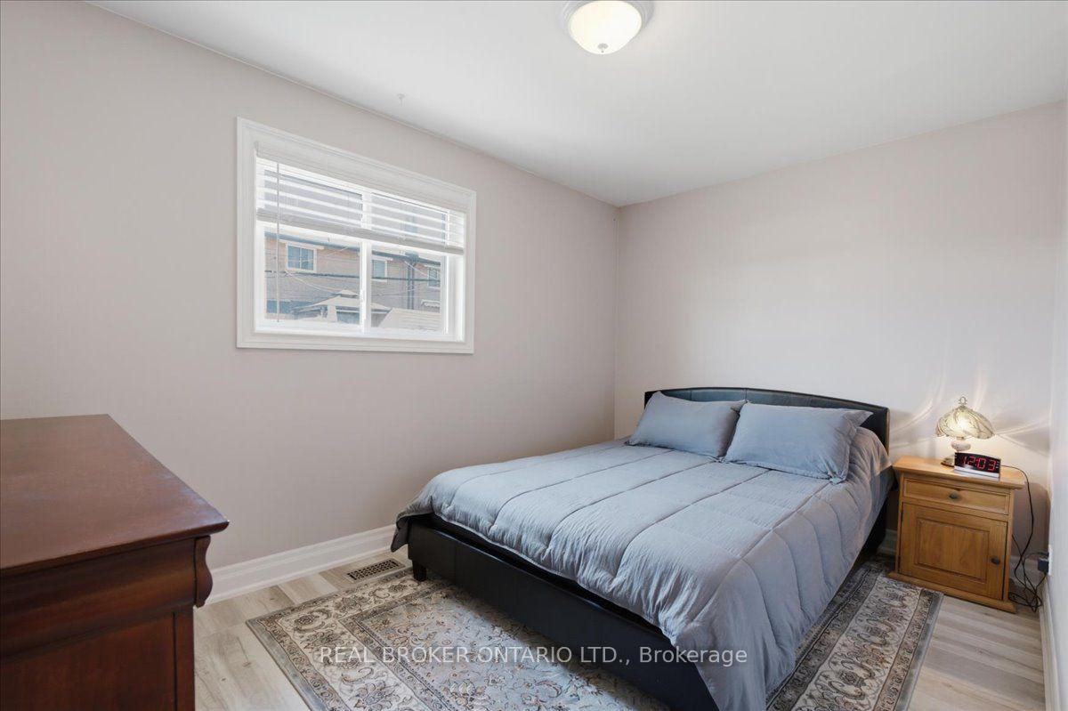 Photo 10 of 1331 Tatra Drive, Pickering, Bay Ridges — HOMEH