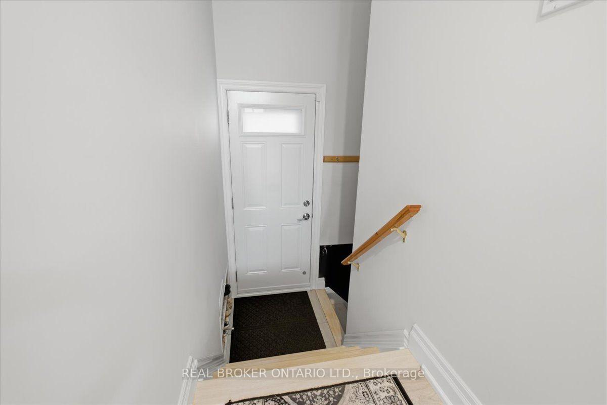 Photo 13 of 1331 Tatra Drive, Pickering, Bay Ridges — HOMEH