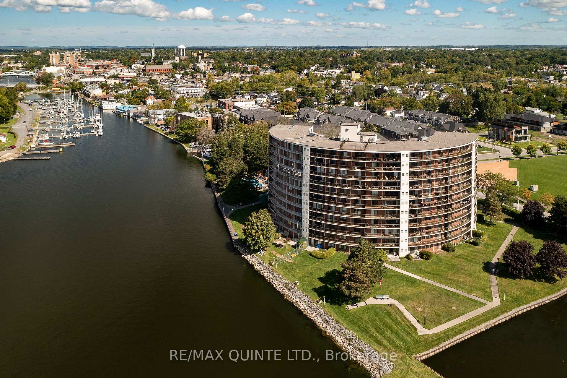 Photo 3 of Unit 107, 2 South Front Street, Belleville, Belleville Ward — HOMEH
