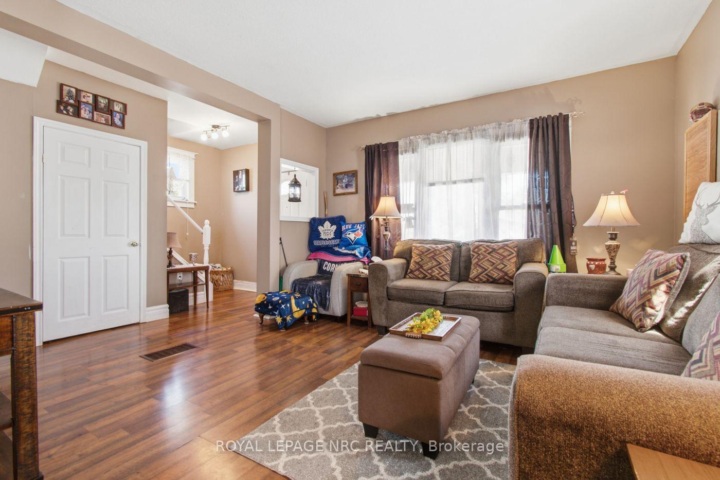 Photo 5 of 267 Killaly Street E, Port Colborne, Killaly East — HOMEH