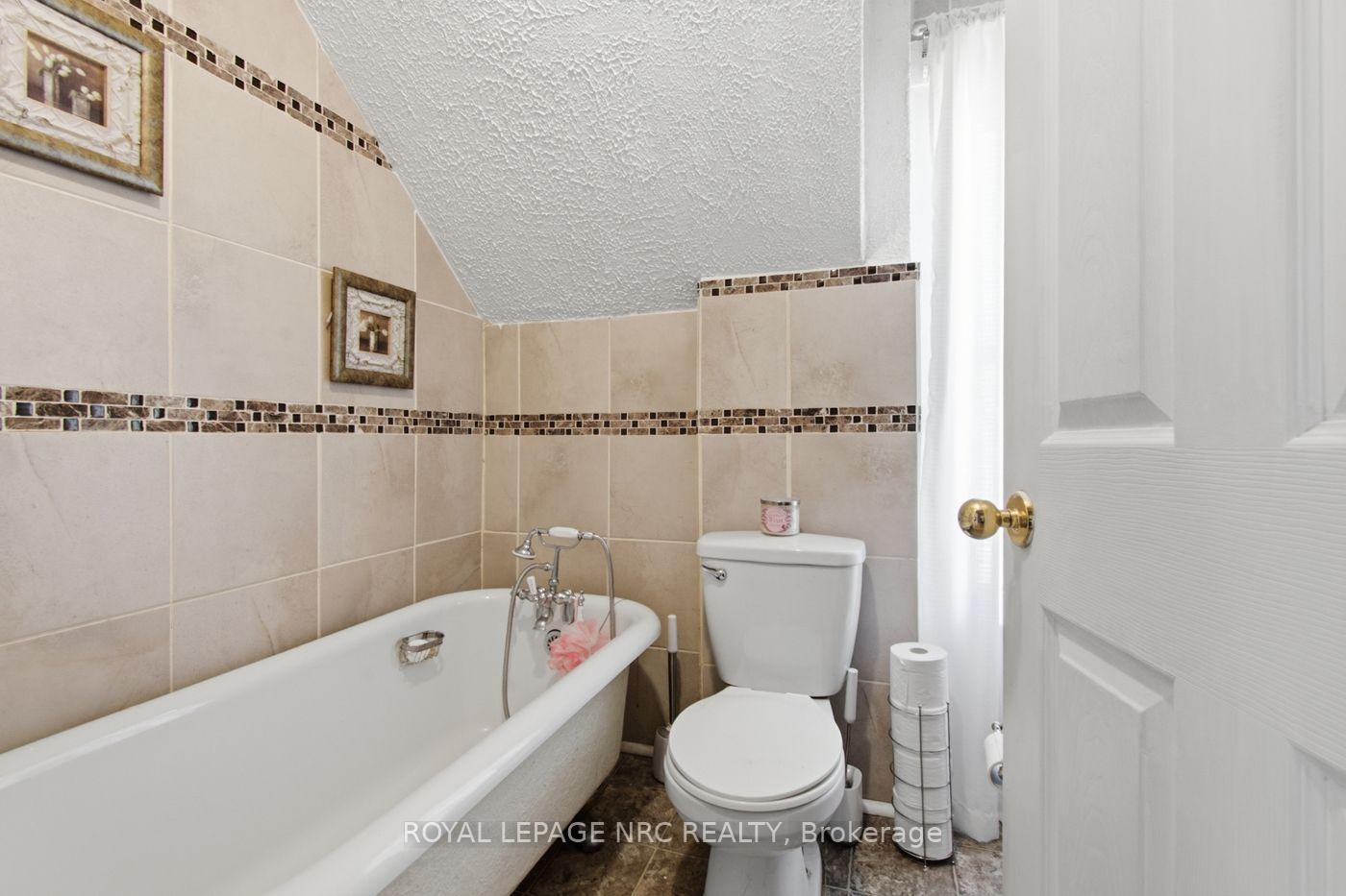 Photo 24 of 267 Killaly Street E, Port Colborne, Killaly East — HOMEH