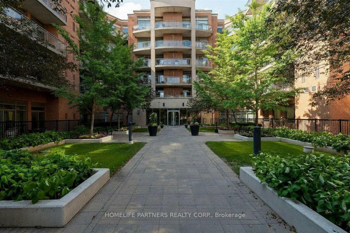 Front of Unit A33, 281 Woodbridge Avenue