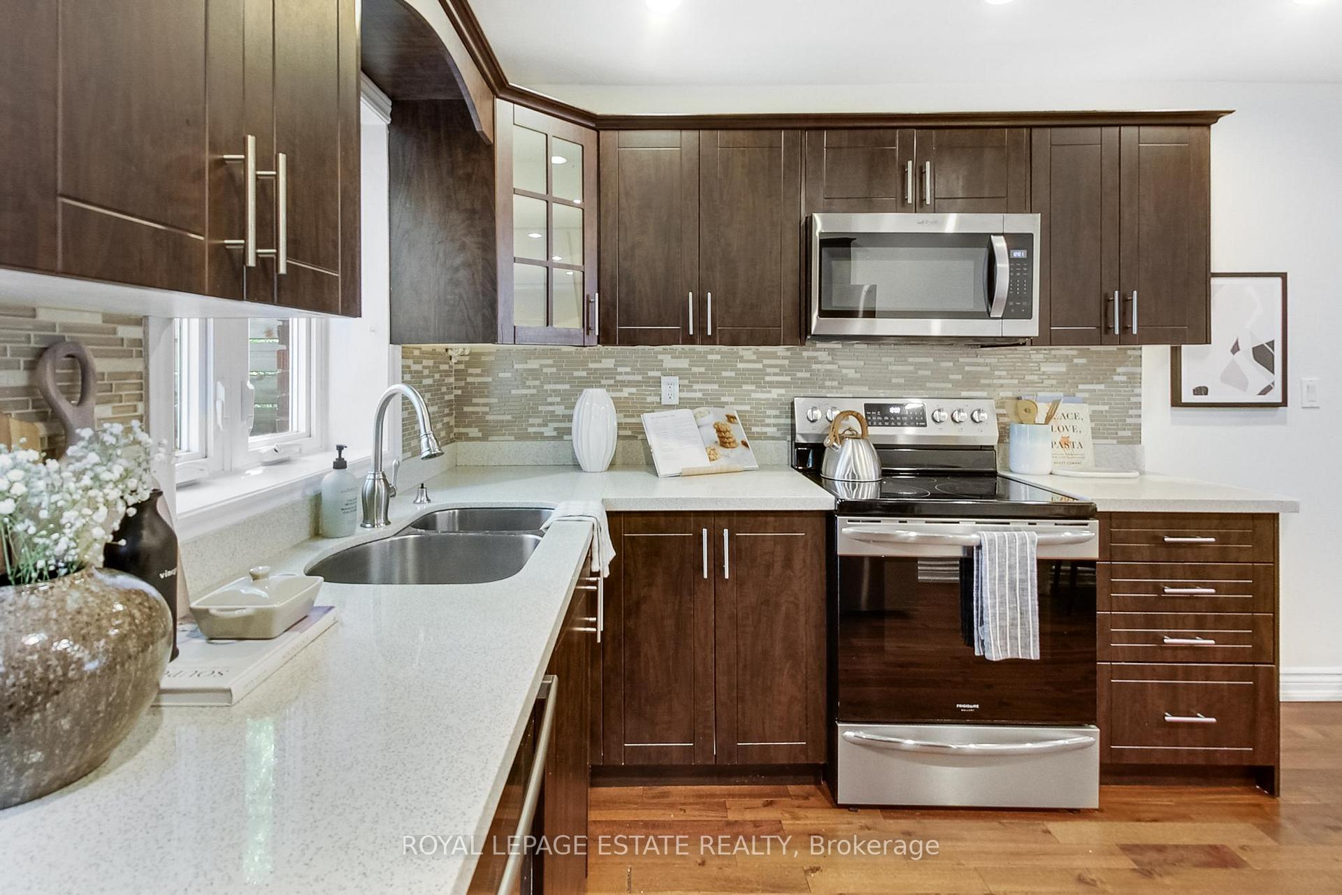 Photo 9 of 739 Craven Road, Toronto, Greenwood-Coxwell — HOMEH