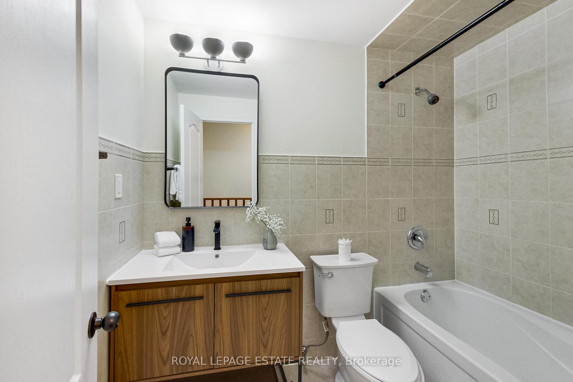 Photo 13 of 739 Craven Road, Toronto, Greenwood-Coxwell — HOMEH