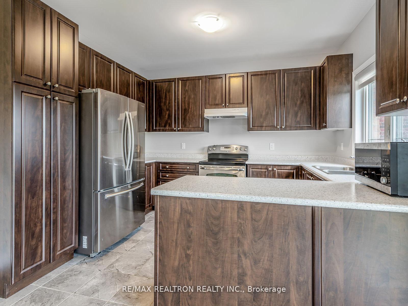 Photo 8 of 13 Stoddart Street, Brock, Beaverton — HOMEH