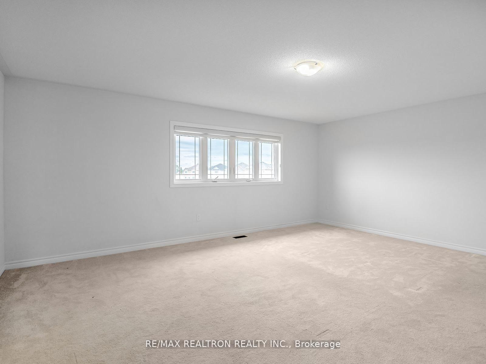 Photo 16 of 13 Stoddart Street, Brock, Beaverton — HOMEH