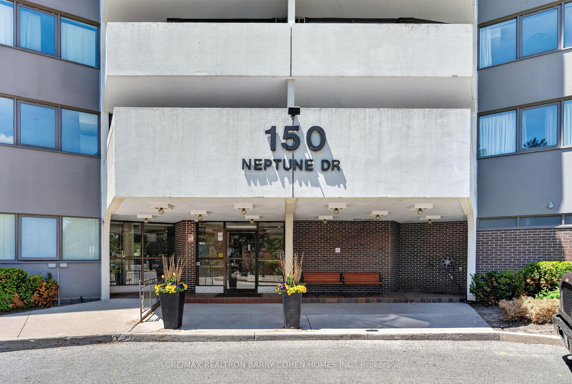 Photo 2 of Unit 304, 150 Neptune Drive, Toronto, Englemount-Lawrence — HOMEH