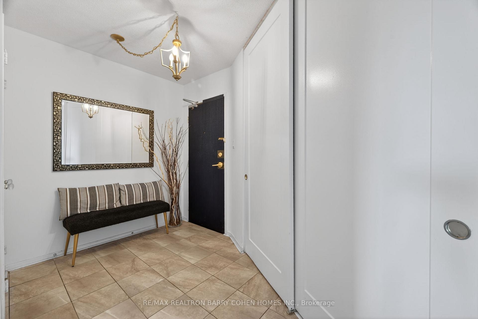 Photo 3 of Unit 304, 150 Neptune Drive, Toronto, Englemount-Lawrence — HOMEH