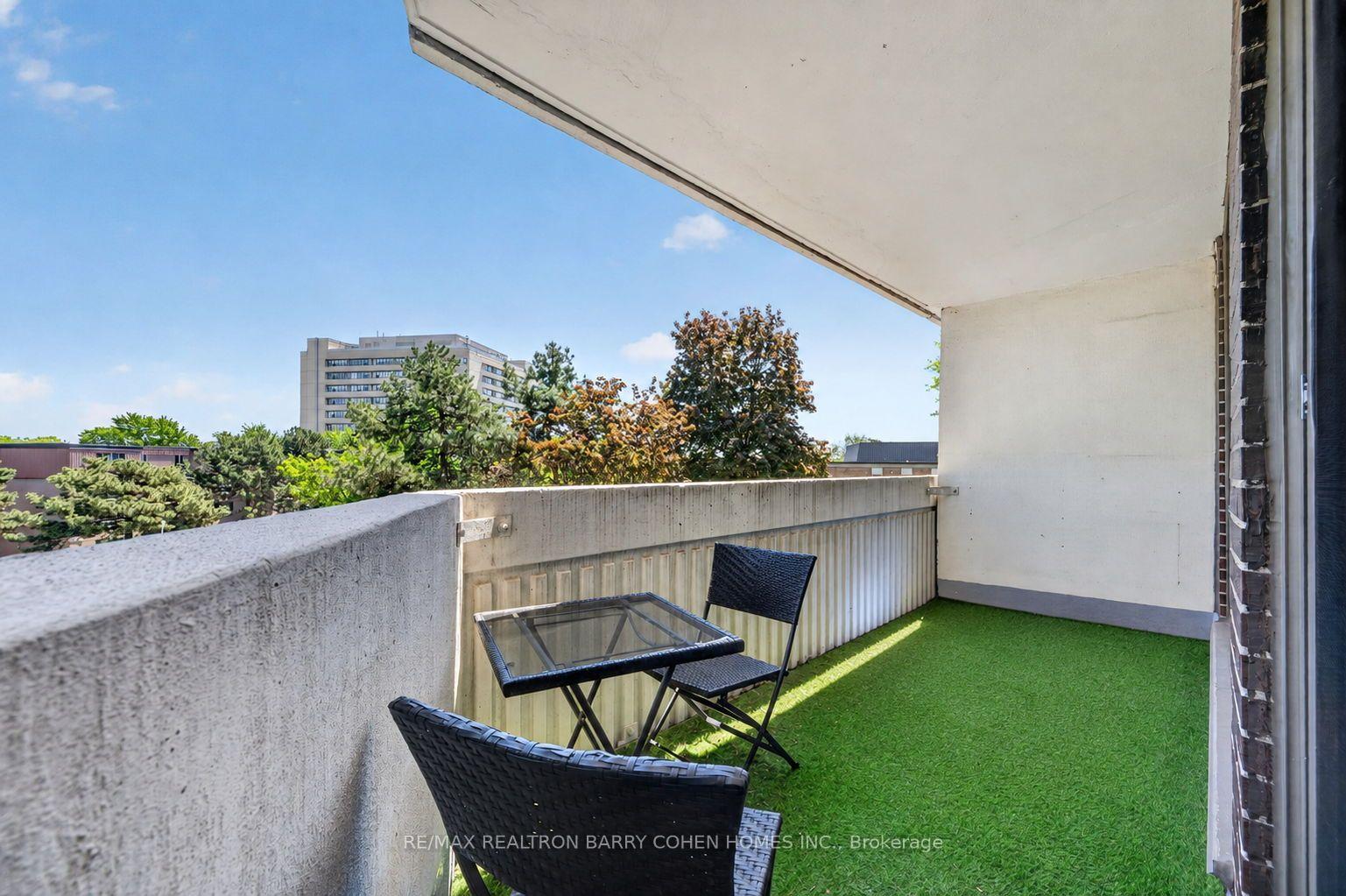 Photo 11 of Unit 304, 150 Neptune Drive, Toronto, Englemount-Lawrence — HOMEH