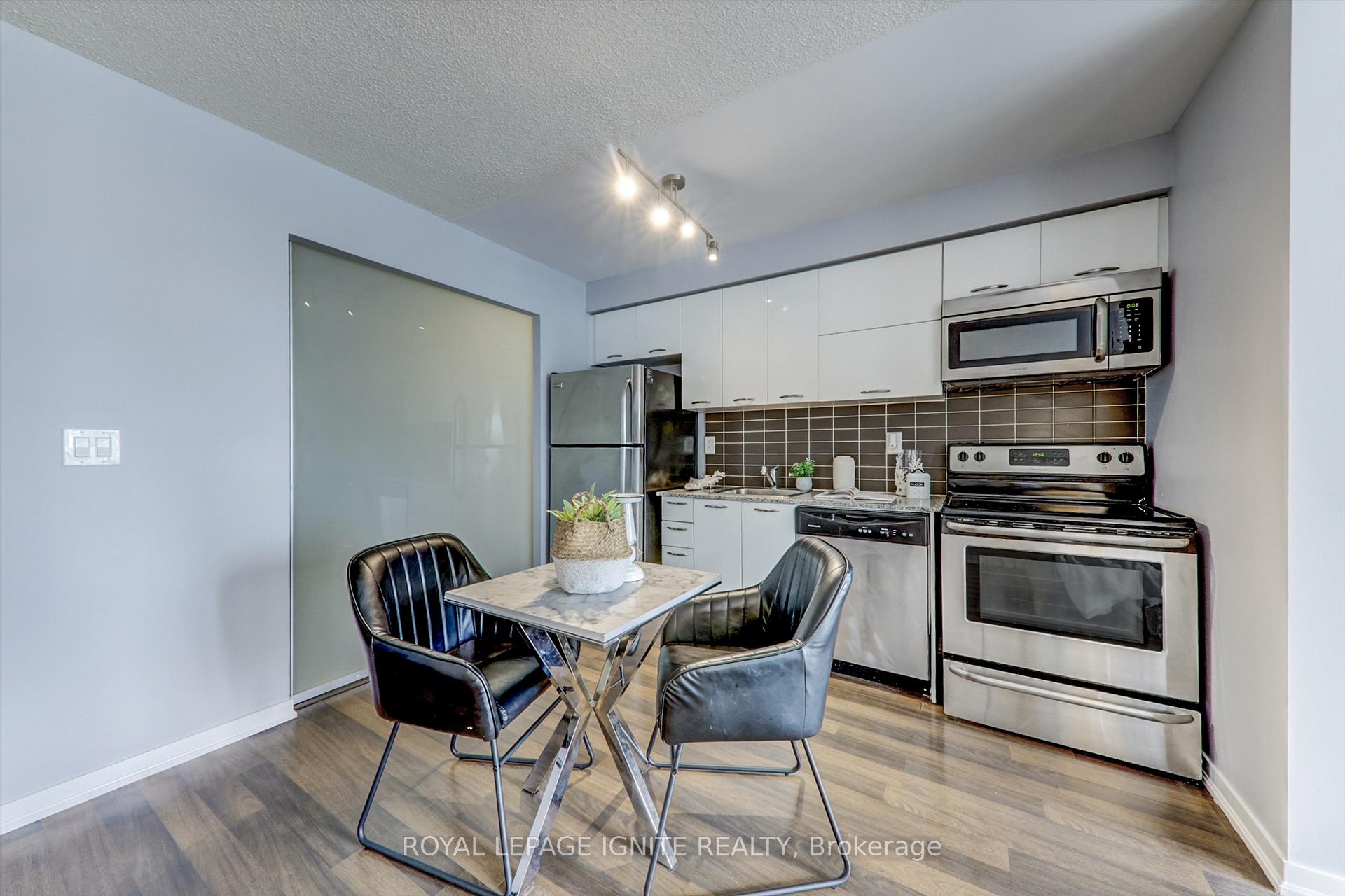 Photo 10 of Unit 722, 38 Joe Shuster Way, Toronto, South Parkdale — HOMEH